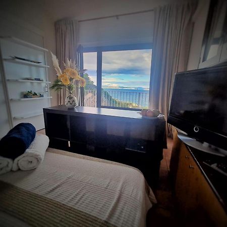 Apartamento Cap sa Sal Begur 74 con Terraza literalmente Sobre el Mar Exterior foto