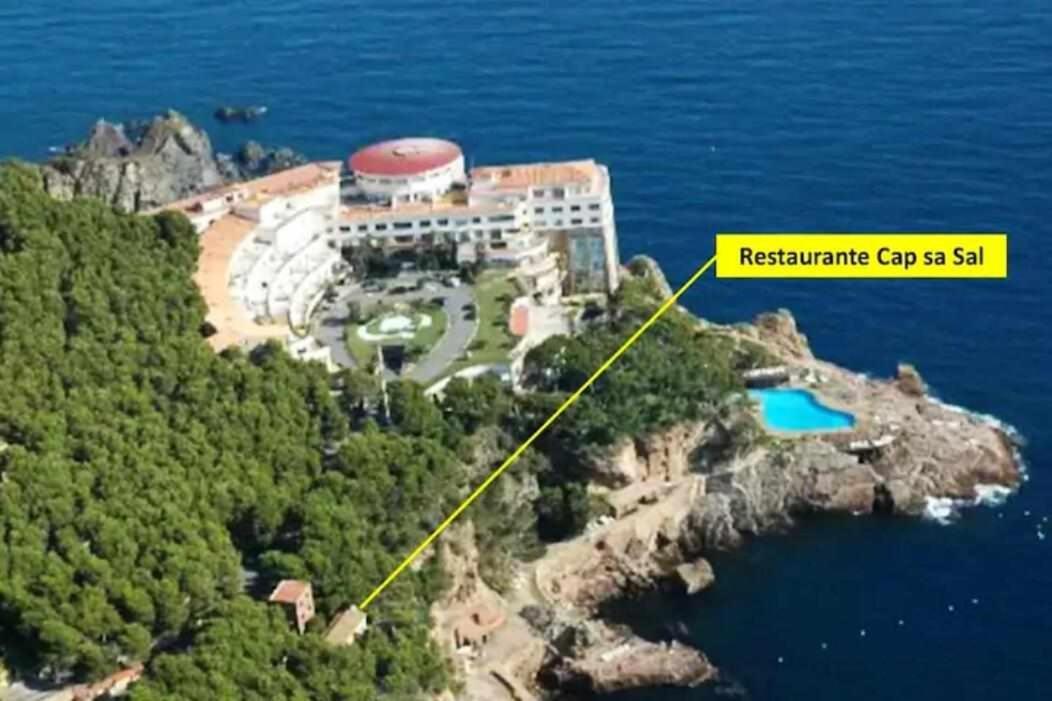 Apartamento Cap sa Sal Begur 74 con Terraza literalmente Sobre el Mar Exterior foto