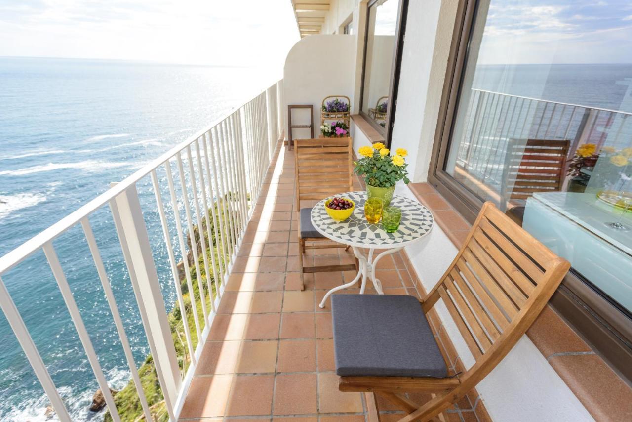 Apartamento Cap sa Sal Begur 74 con Terraza literalmente Sobre el Mar Exterior foto