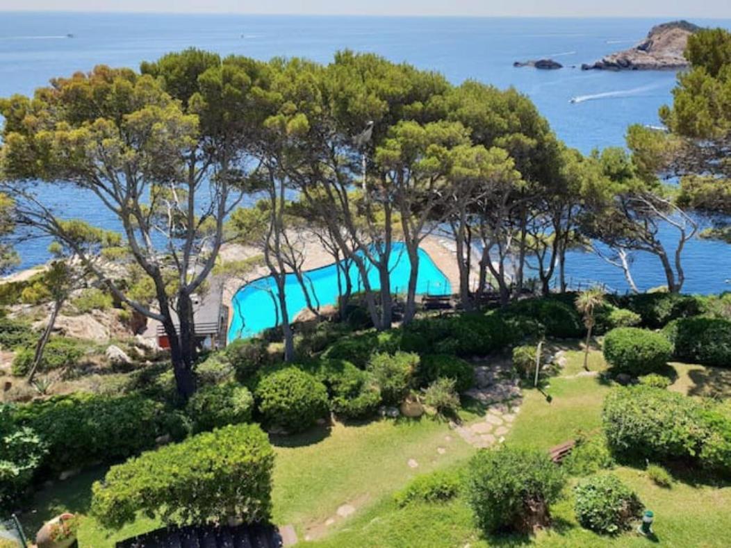 Apartamento Cap sa Sal Begur 74 con Terraza literalmente Sobre el Mar Exterior foto